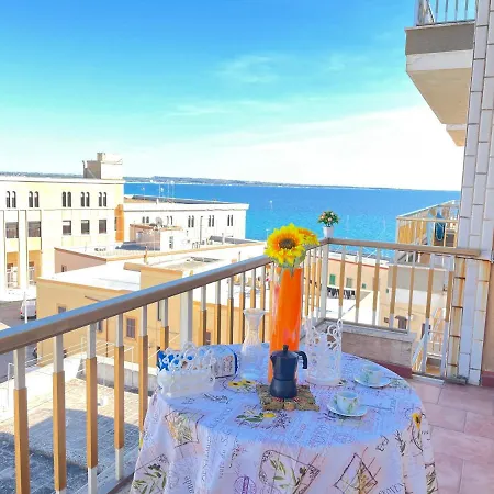 Chanel Sul Mare Apartment *